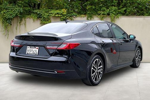 Midnight Black Metallic 2025 Toyota Camry XLE