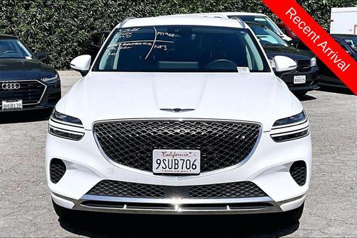 White 2025 Genesis GV70 2.5T AWD