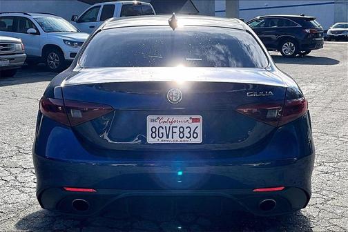 2019 Alfa Romeo Giulia Sport