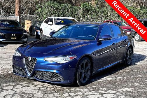2019 Alfa Romeo Giulia Sport