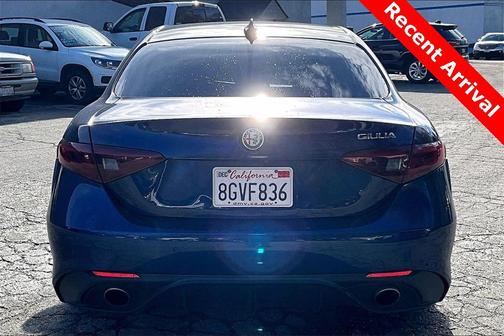 2019 Alfa Romeo Giulia Sport