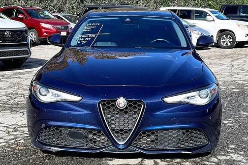 2019 Alfa Romeo Giulia Sport