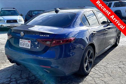 2019 Alfa Romeo Giulia Sport
