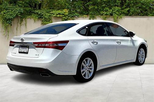 2014 Toyota Avalon XLE