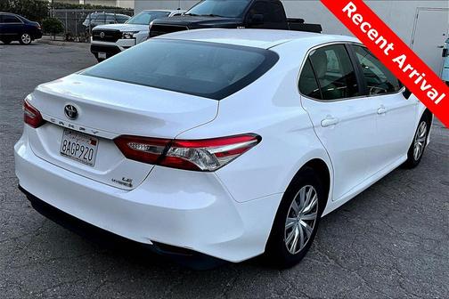 2018 Toyota Camry Hybrid LE