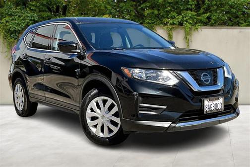 2017 Nissan Rogue S