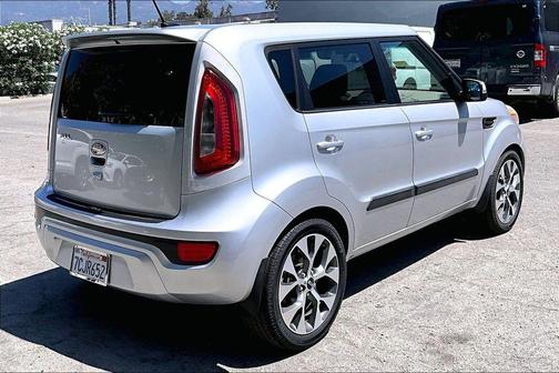 Bright Silver Metallic 2013 Kia Soul !