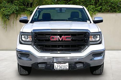 Summit White 2018 GMC Sierra 1500 Base
