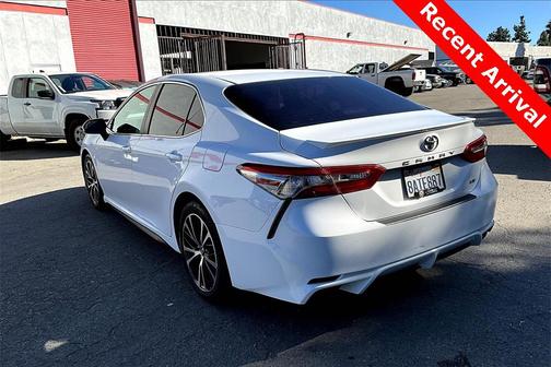 2018 Toyota Camry SE