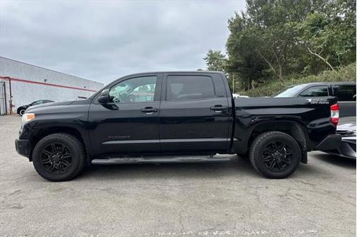 2017 Toyota Tundra SR5