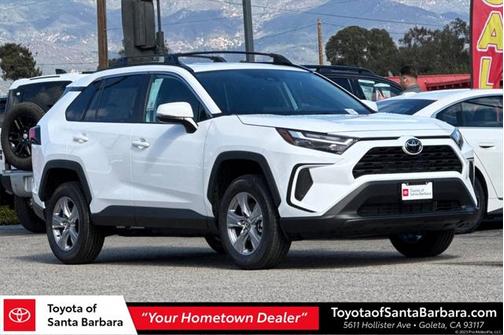 2025 Toyota RAV4 XLE