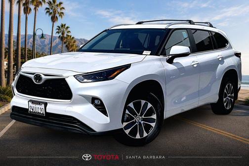 Pearl 2026 Toyota Highlander XLE