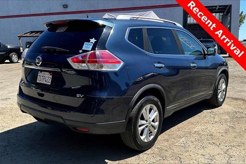 2016 Nissan Rogue SV