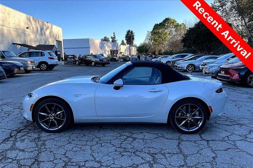 2016 Mazda MX-5 Miata Grand Touring