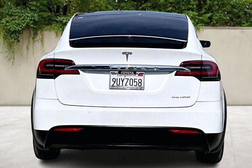 Pearl White Multi-Coat 2019 Tesla Model X Long Range