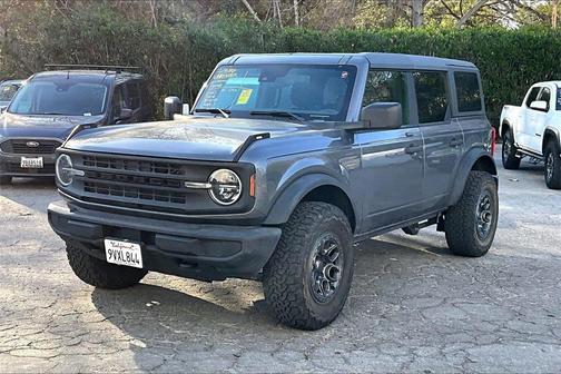 2021 Ford Bronco Base