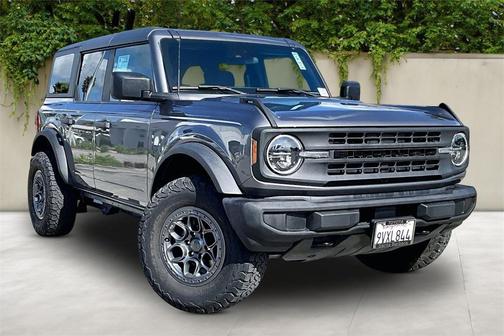 2021 Ford Bronco Base