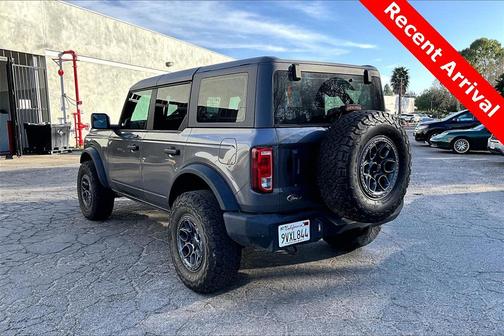 2021 Ford Bronco Base