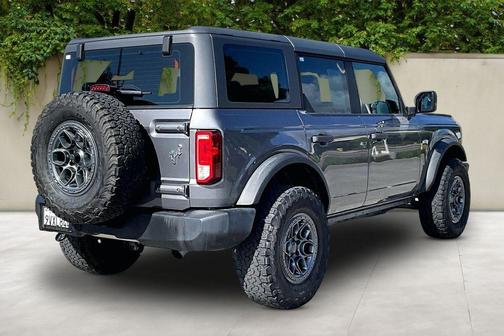 2021 Ford Bronco Base