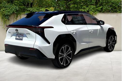 2023 Toyota bZ4X Limited