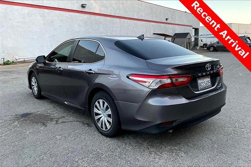 2019 Toyota Camry Hybrid LE
