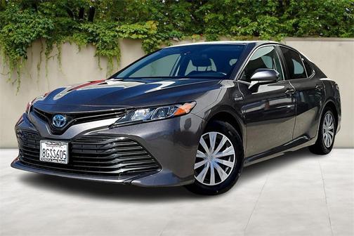 2019 Toyota Camry Hybrid LE