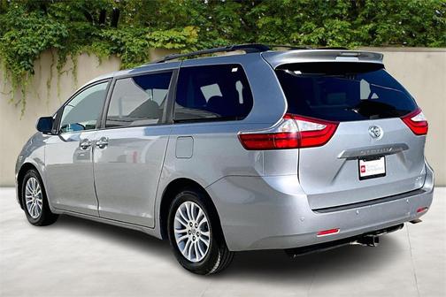 2016 Toyota Sienna SE