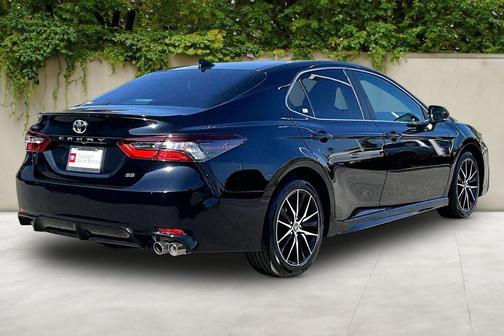 Midnight Black Metallic 2023 Toyota Camry SE