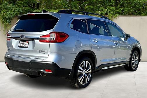 2022 Subaru Ascent Limited 8-Passenger
