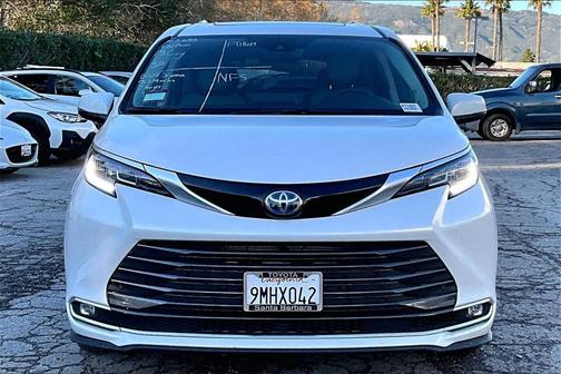 2024 Toyota Sienna Limited