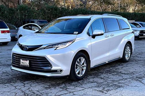 2024 Toyota Sienna Limited