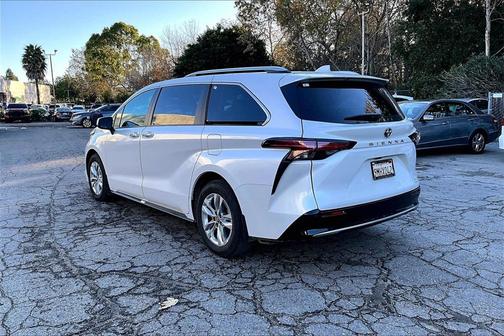 2024 Toyota Sienna Limited