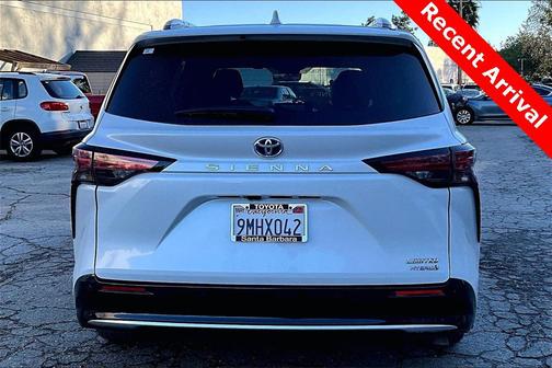 2024 Toyota Sienna Limited