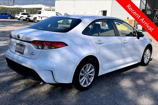 2025 Toyota Corolla Hybrid LE