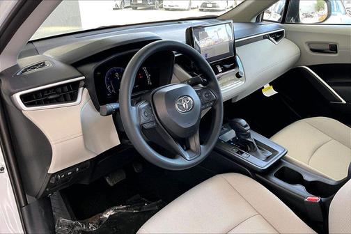 Wind Chill Pearl 2026 Toyota Corolla Cross L