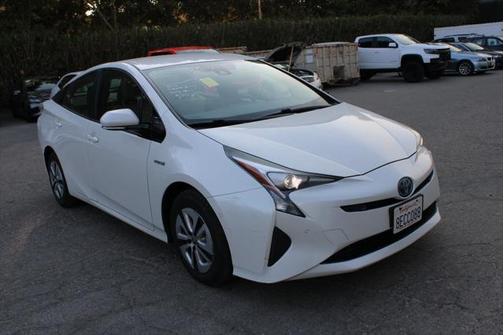 2018 Toyota Prius Three
