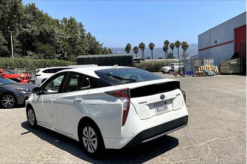2018 Toyota Prius Three