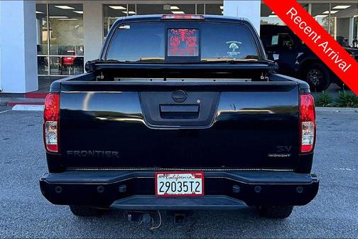 Magnetic Black Pearl 2019 Nissan Frontier SV