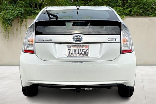 2015 Toyota Prius Plug-in Base