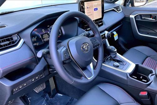 2025 Toyota RAV4 Hybrid SE