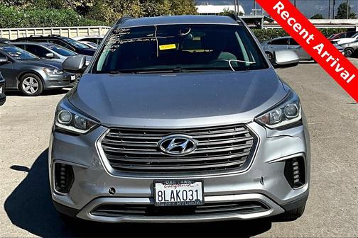 2018 Hyundai SANTA FE SE