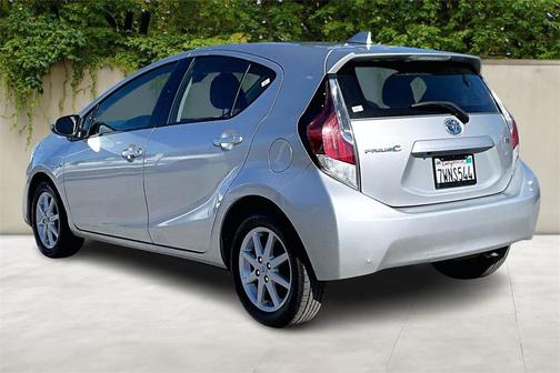 2016 Toyota Prius c Four