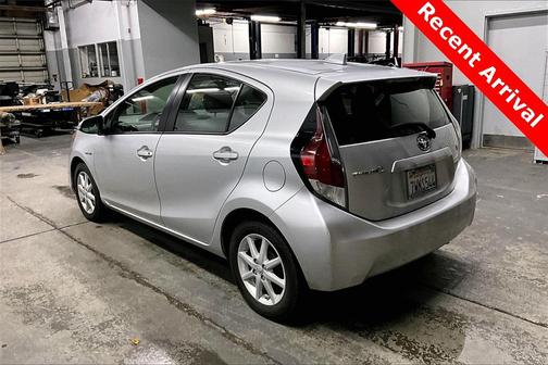 2016 Toyota Prius c Four