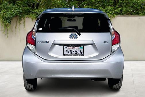 2016 Toyota Prius c Four