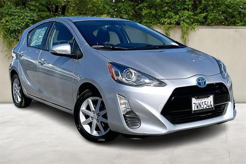 2016 Toyota Prius c Four