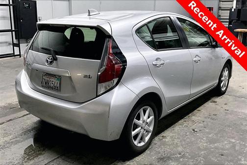 2016 Toyota Prius c Four