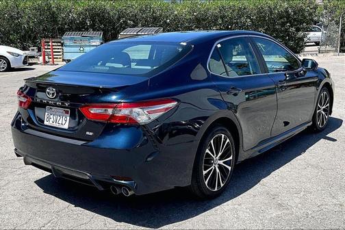 Aqua 2018 Toyota Camry SE