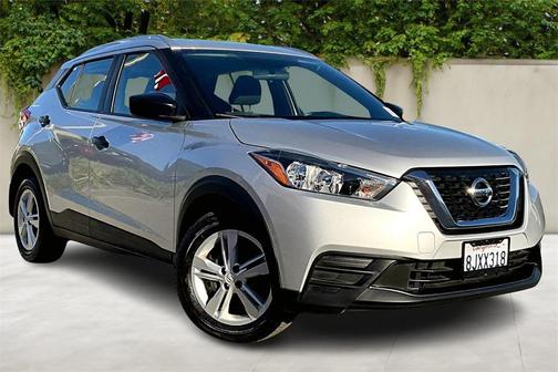 2019 Nissan Kicks S