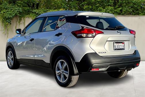 2019 Nissan Kicks S