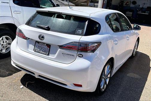 Starfire Pearl 2012 Lexus CT 200h Premium